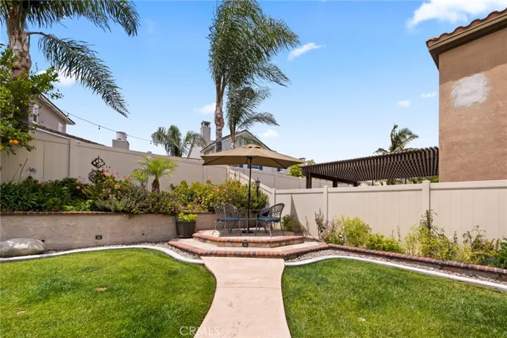 1705 Arthur Loop W, Upland, California 91784