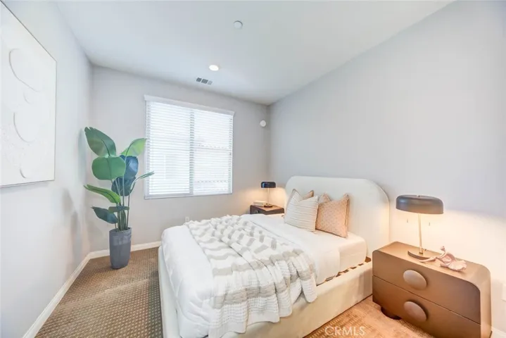 115 Neptune, Irvine, California 92618