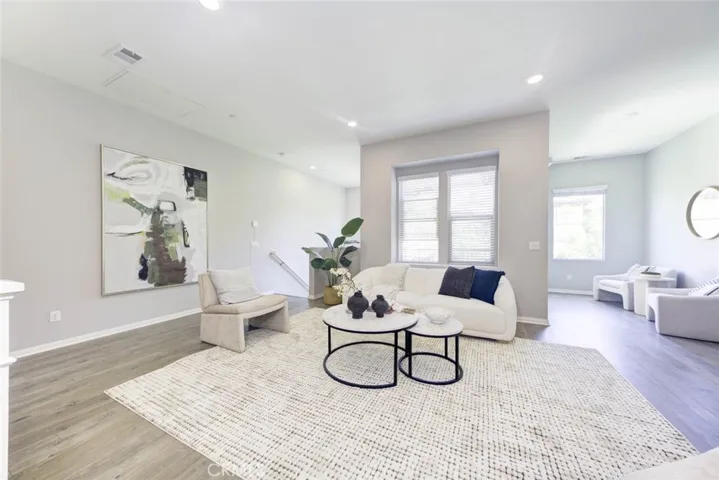 115 Neptune, Irvine, California 92618