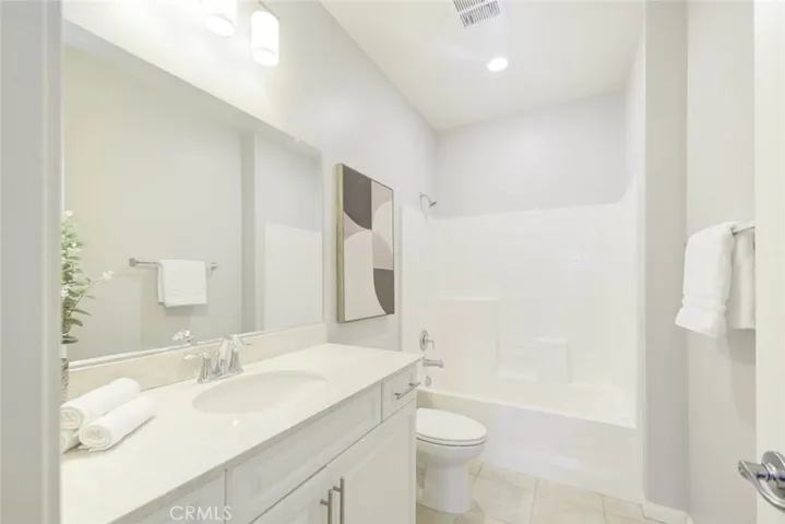 115 Neptune, Irvine, California 92618