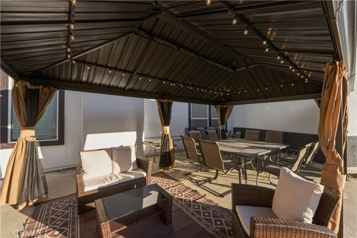 4510 El Corazon Court, Camarillo, California 93012