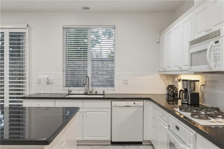 4510 El Corazon Court, Camarillo, California 93012