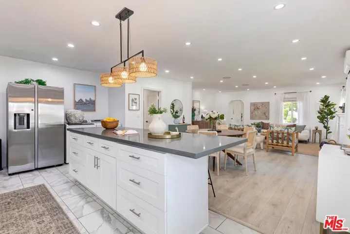 1060 22nd Street, Santa Monica, California 90403
