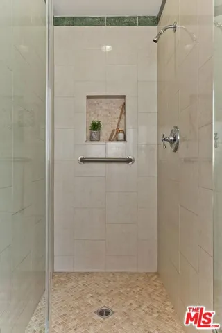 1060 22nd Street, Santa Monica, California 90403