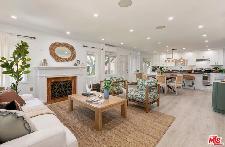 1060 22nd Street, Santa Monica, California 90403