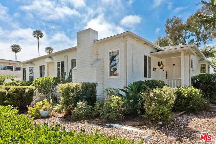 1060 22nd Street, Santa Monica, California 90403
