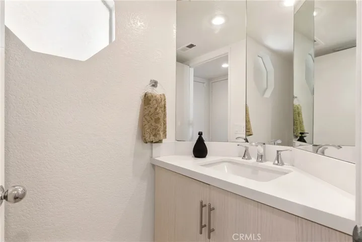 18 Meadowood, Aliso Viejo, California 92656