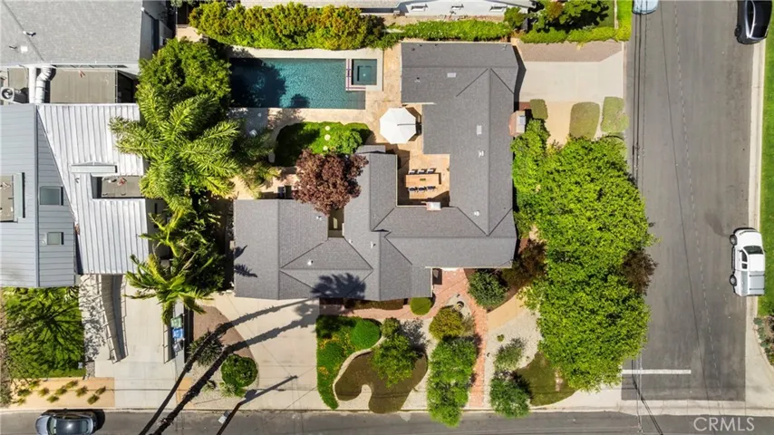 12705 Sarah Street, Studio City, California 91604