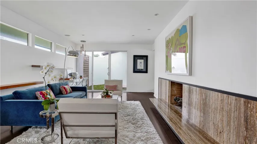 2000 Nautilus Lane, Newport Beach, California 92660