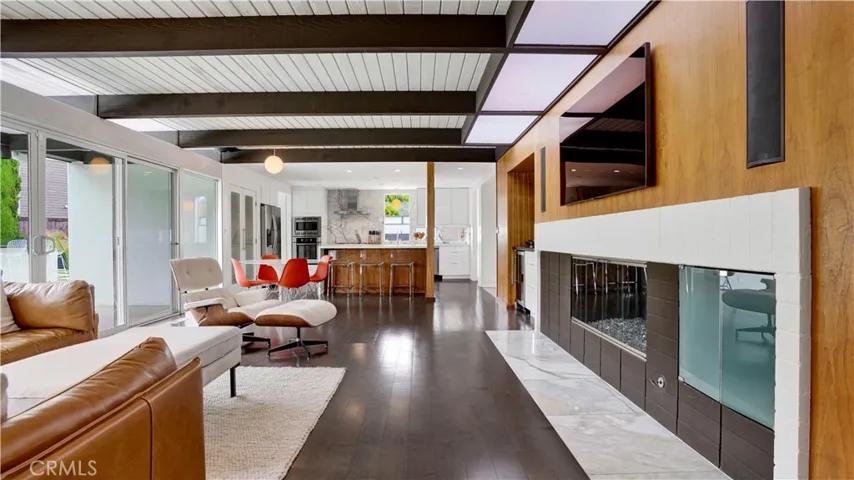 2000 Nautilus Lane, Newport Beach, California 92660