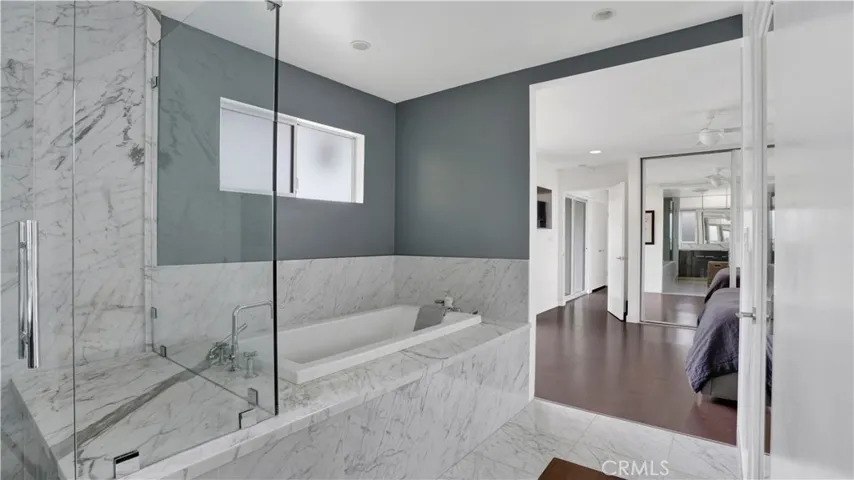 2000 Nautilus Lane, Newport Beach, California 92660