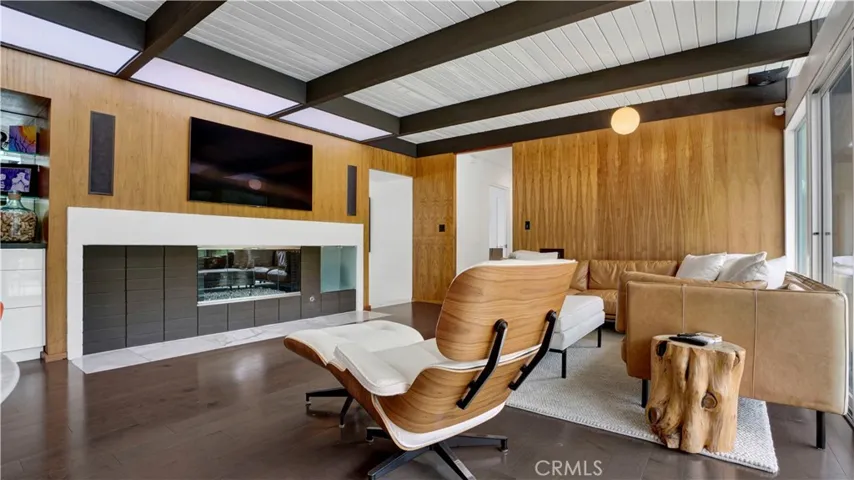 2000 Nautilus Lane, Newport Beach, California 92660