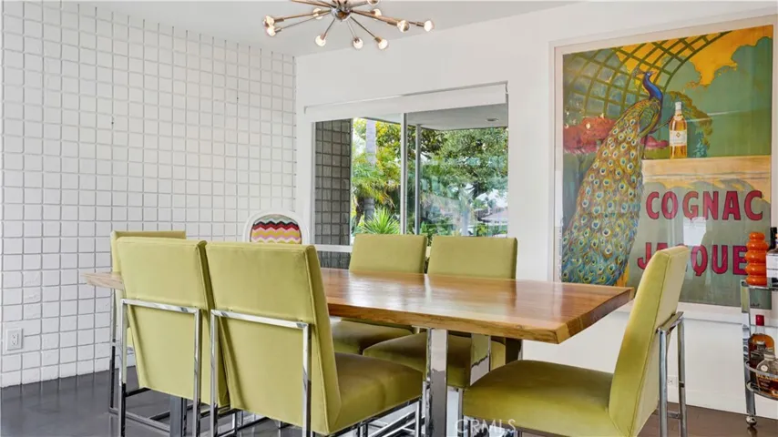 Formal dining room