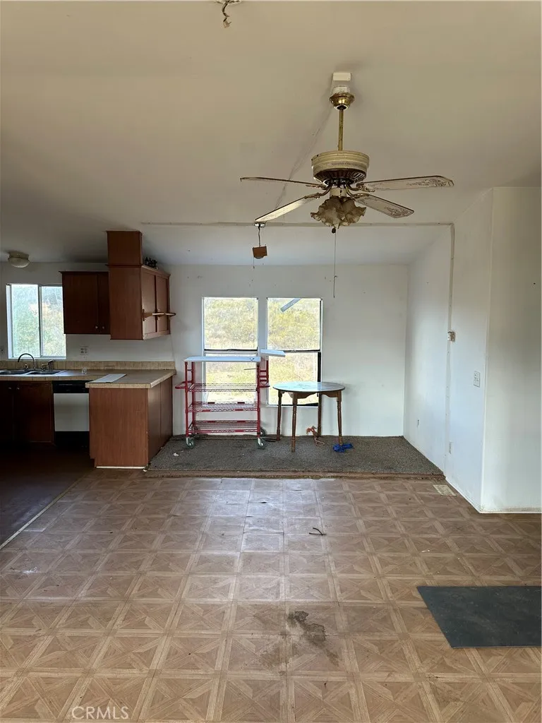 Living room to dining area. Living room to dining area.