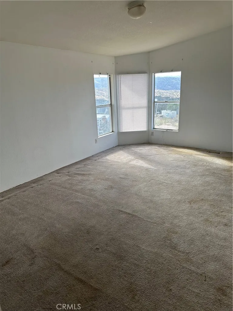 Master bedroom. Master bedroom.