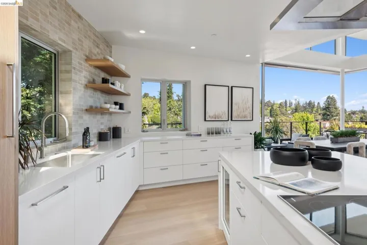 26 Ronada Ave, Piedmont, California 94611