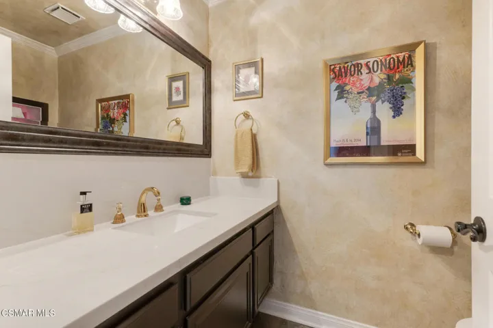 Downstairs guest bathroom