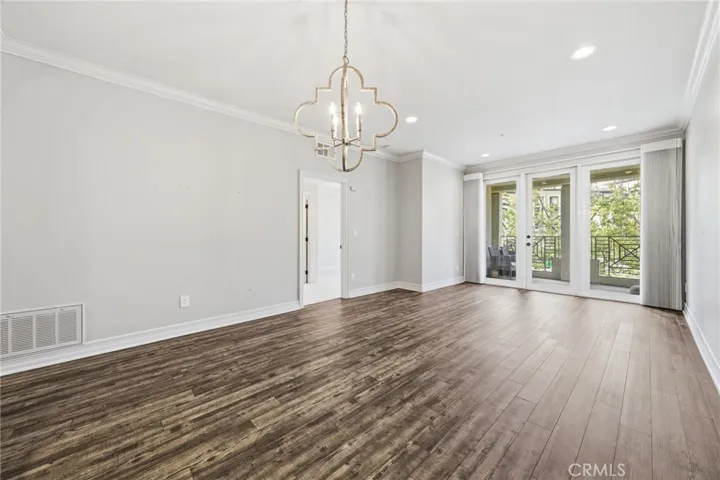 2243 Martin 218, Irvine, California 92612