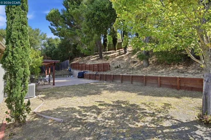 2979 Higuera Ave, Pinole, California 94564
