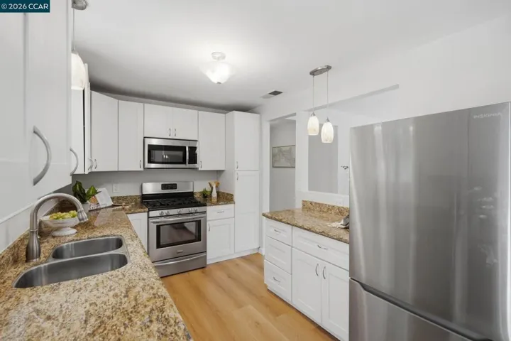 2979 Higuera Ave, Pinole, California 94564