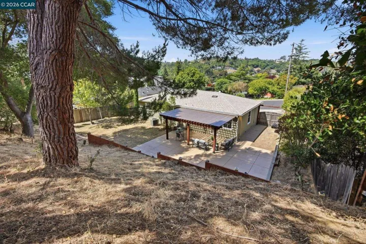2979 Higuera Ave, Pinole, California 94564