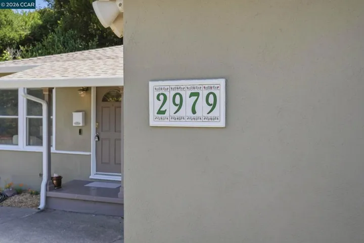 2979 Higuera Ave, Pinole, California 94564