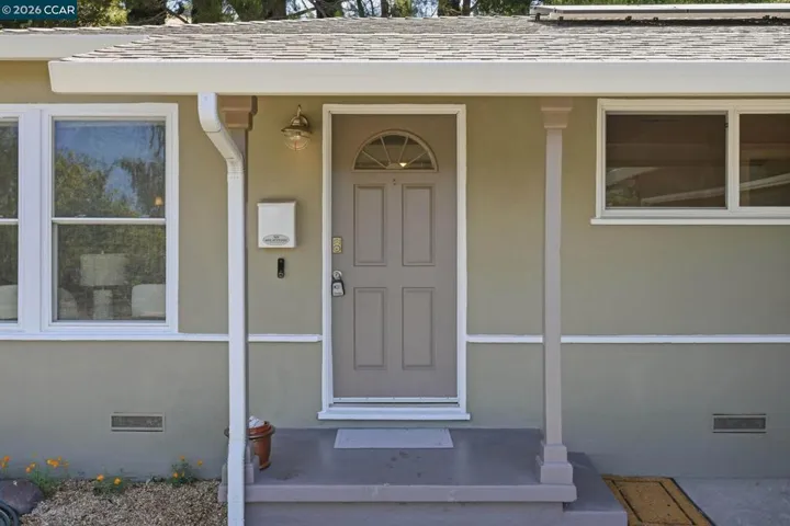 2979 Higuera Ave, Pinole, California 94564