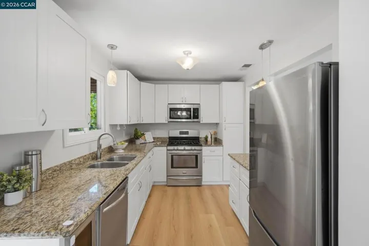 2979 Higuera Ave, Pinole, California 94564