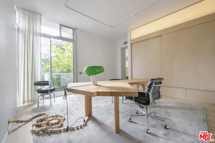 2866 Westbrook Avenue, Los Angeles, California 90046