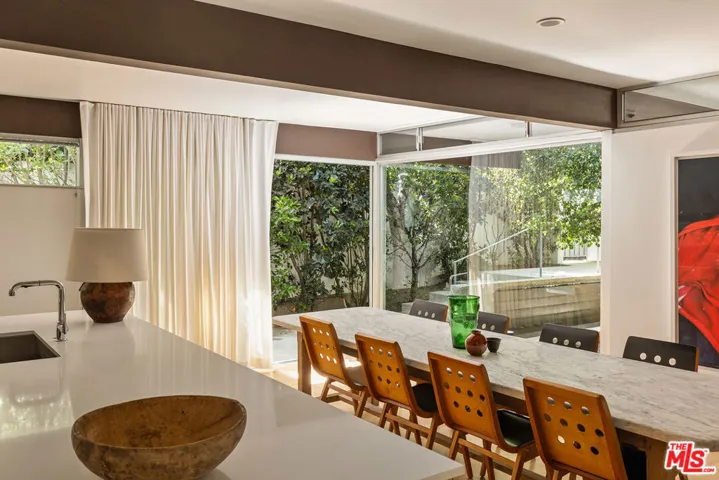 2866 Westbrook Avenue, Los Angeles, California 90046