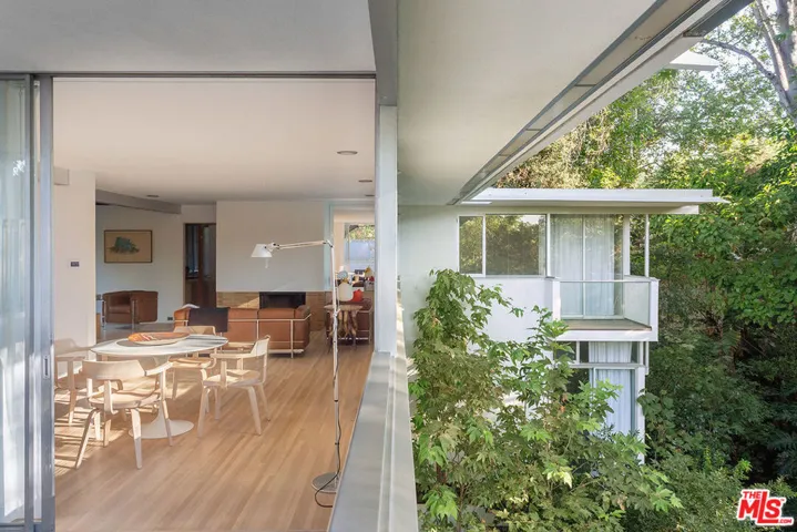 2866 Westbrook Avenue, Los Angeles, California 90046