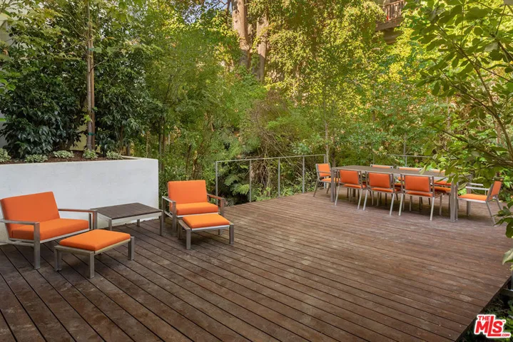 2866 Westbrook Avenue, Los Angeles, California 90046