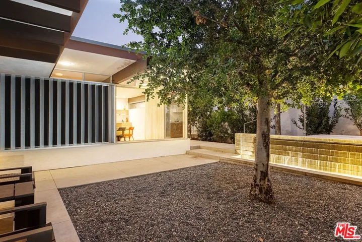 2866 Westbrook Avenue, Los Angeles, California 90046
