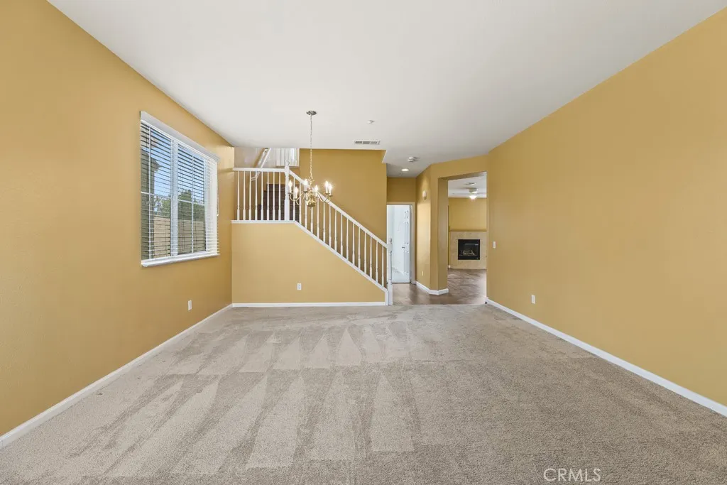Living room/Dining room