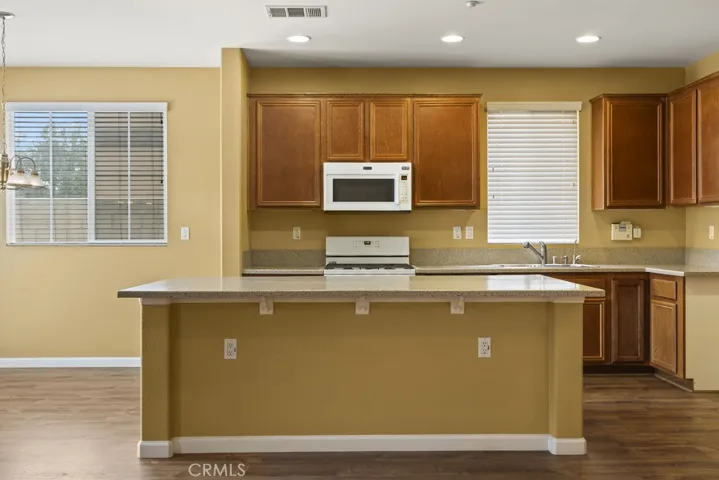 18160 Grove Place, Fontana, California 92336
