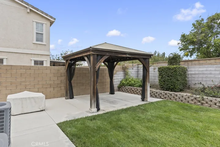 18160 Grove Place, Fontana, California 92336