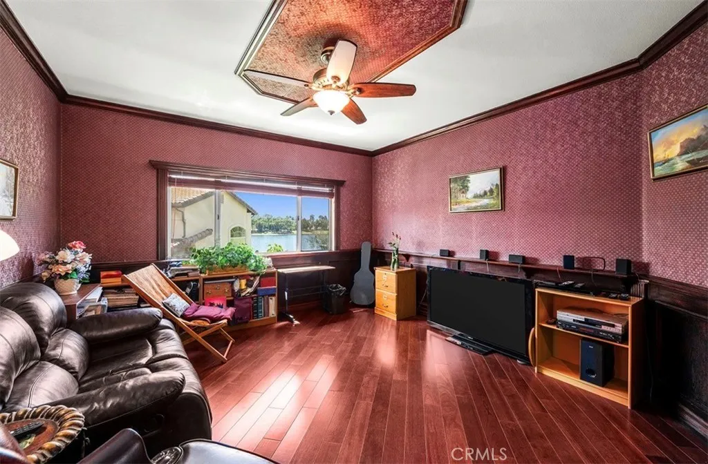 Den/Family room/office