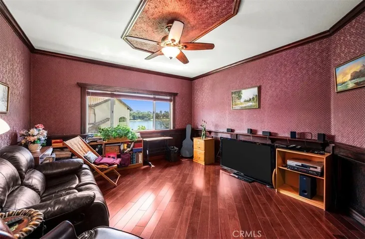 Den/Family room/office