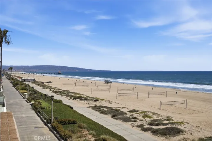 2516 The Strand, Manhattan Beach, California 90266