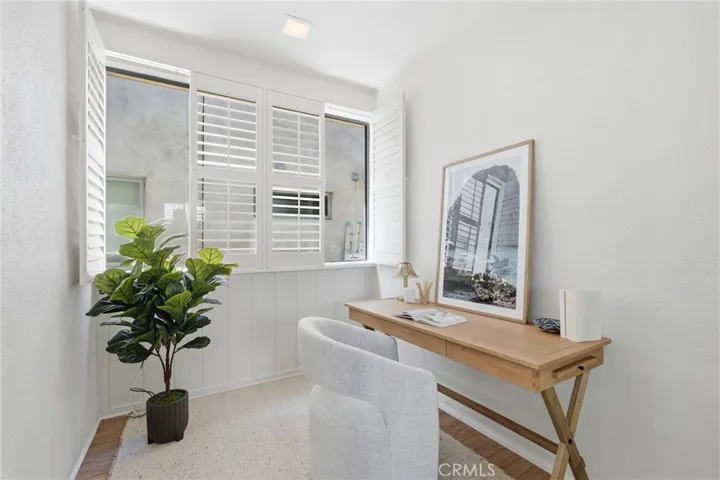 2516 The Strand, Manhattan Beach, California 90266