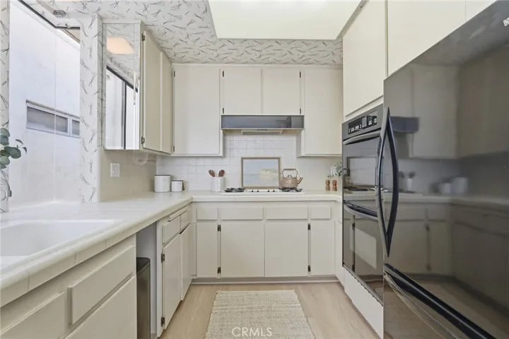 2516 The Strand, Manhattan Beach, California 90266