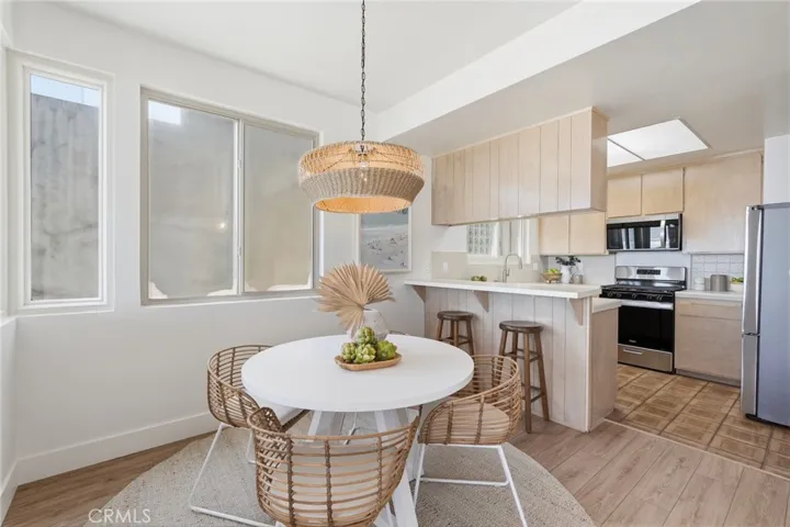 2516 The Strand, Manhattan Beach, California 90266