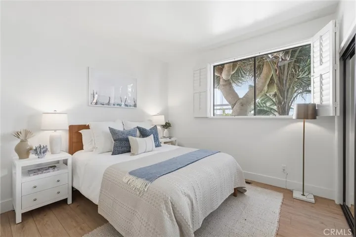 2516 The Strand, Manhattan Beach, California 90266