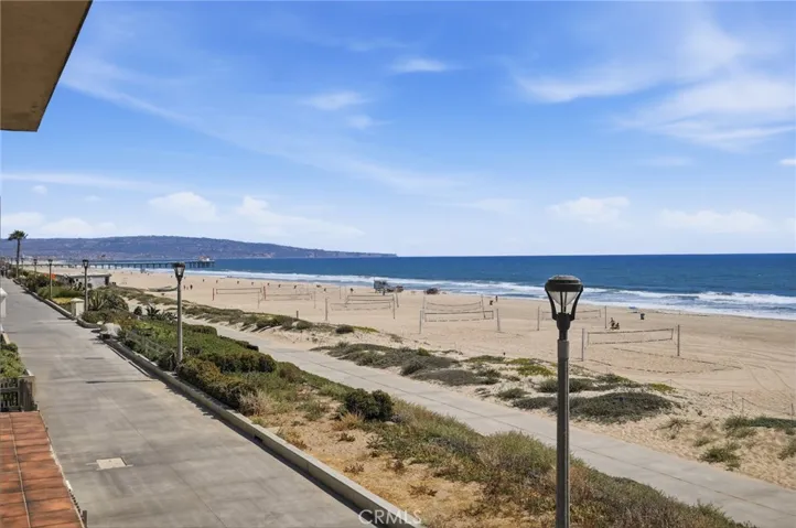 2516 The Strand, Manhattan Beach, California 90266