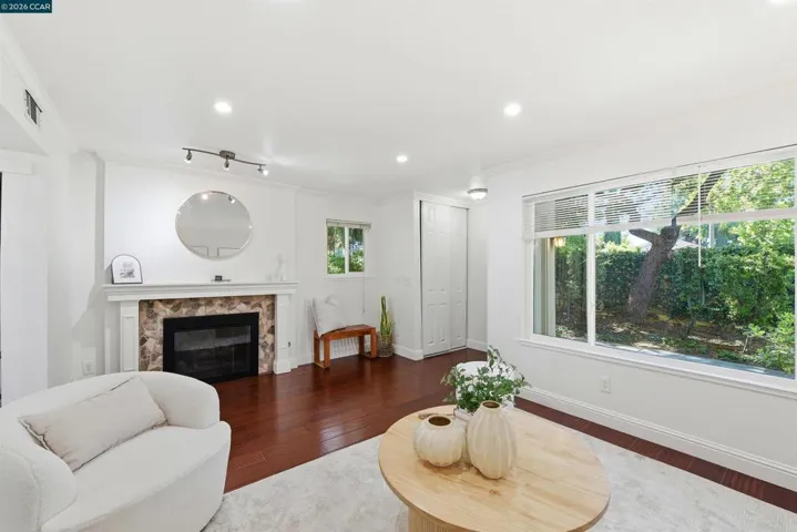 1295 Crescent Ter., Sunnyvale, California 94087