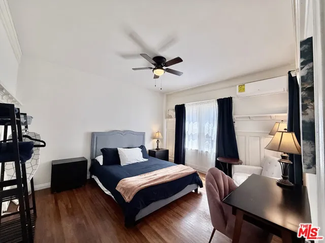 1817 Vine - Bedroom #4