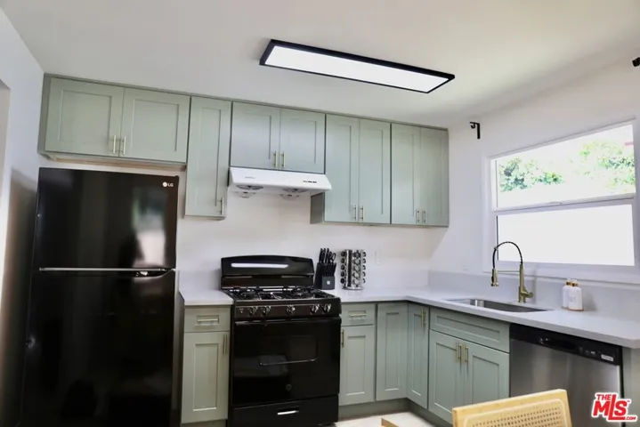 1817 Vine Street, Alhambra, California 91801