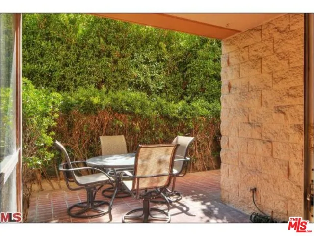 318 N Maple Drive C106, Beverly Hills, California 90210