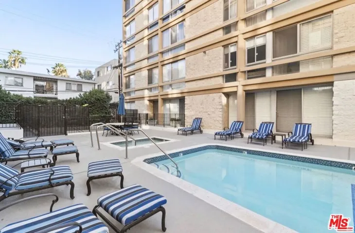 318 N Maple Drive C106, Beverly Hills, California 90210