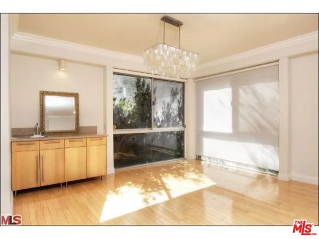 318 N Maple Drive C106, Beverly Hills, California 90210